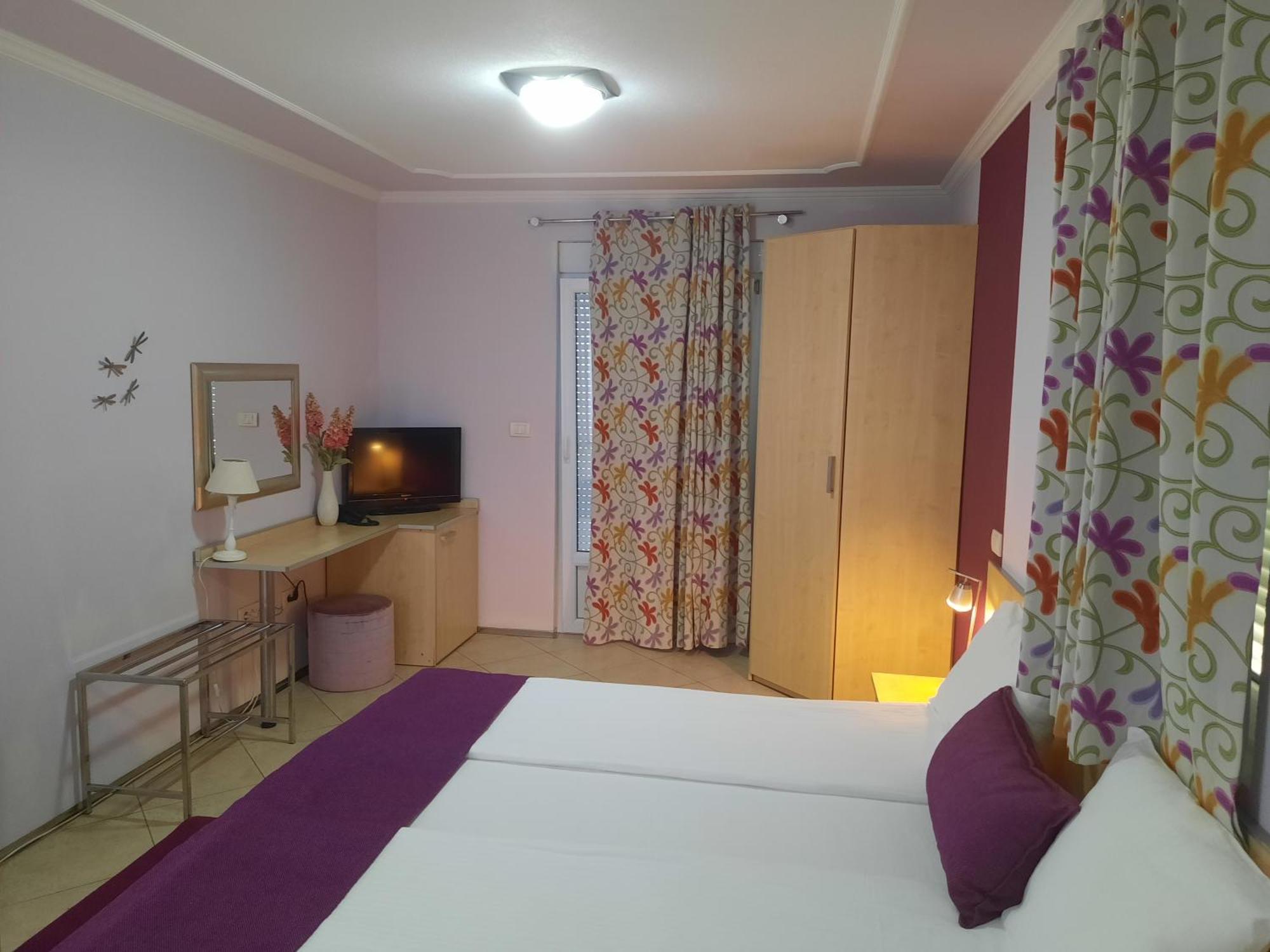 Hotel Aruba Μπούντβα Εξωτερικό φωτογραφία