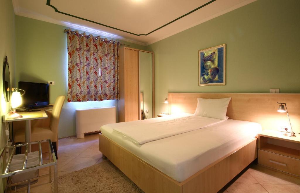 Hotel Aruba Μπούντβα Δωμάτιο φωτογραφία